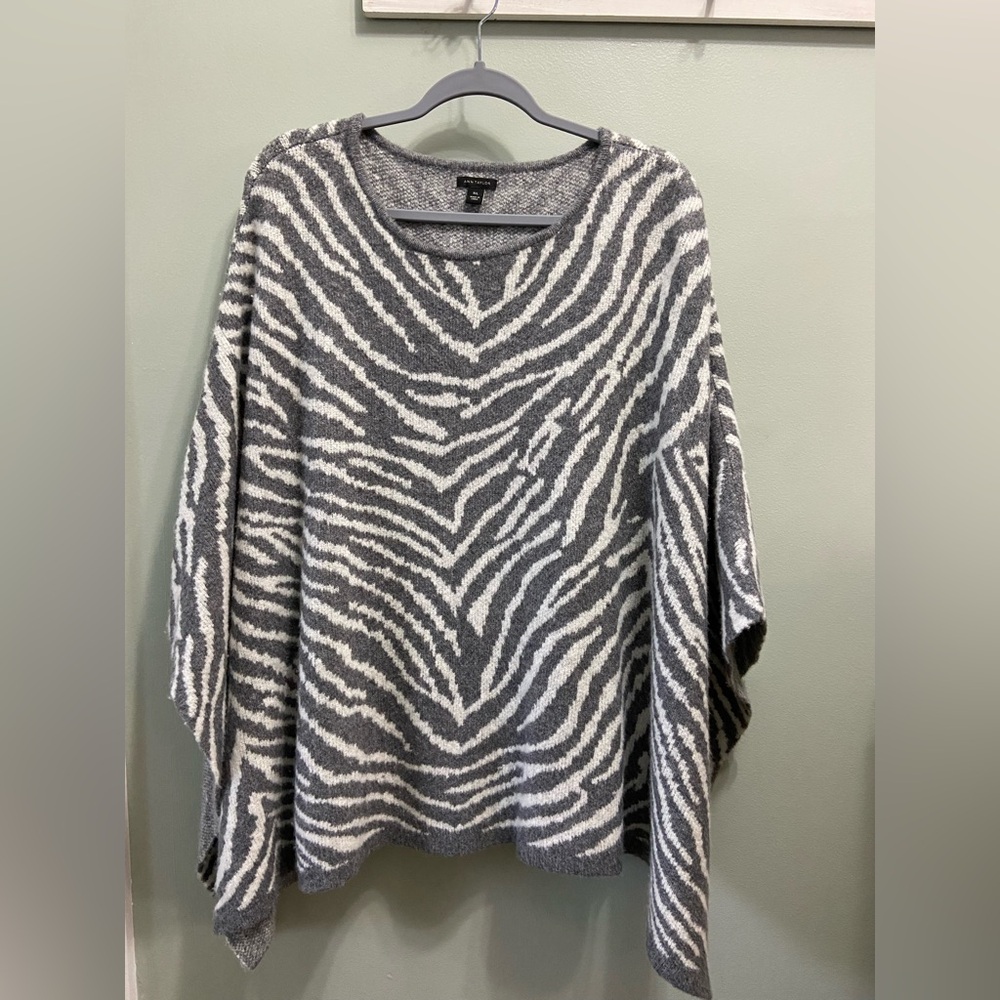 Ann Taylor Sweater Poncho Size M/L